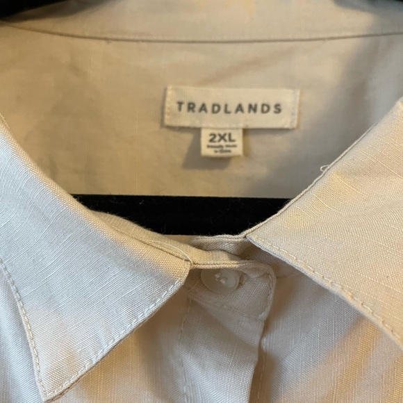 Tradlands Button Up - Picture 4 of 6